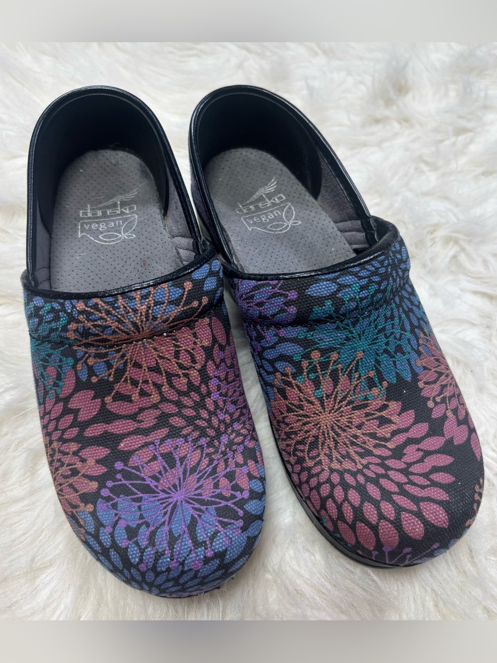 Dansko Vegan Black Floral Patterned Clogs with Multicolor Blooms size EU 37